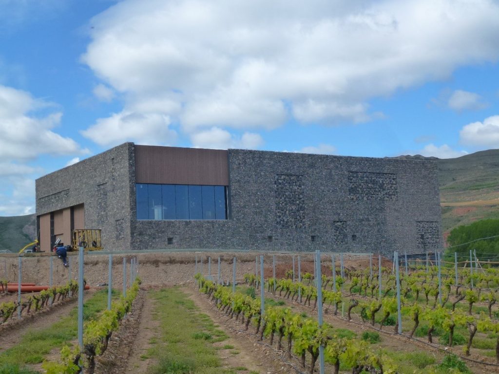 Revestimiento de bodega Proelio en Nalda, Rioja