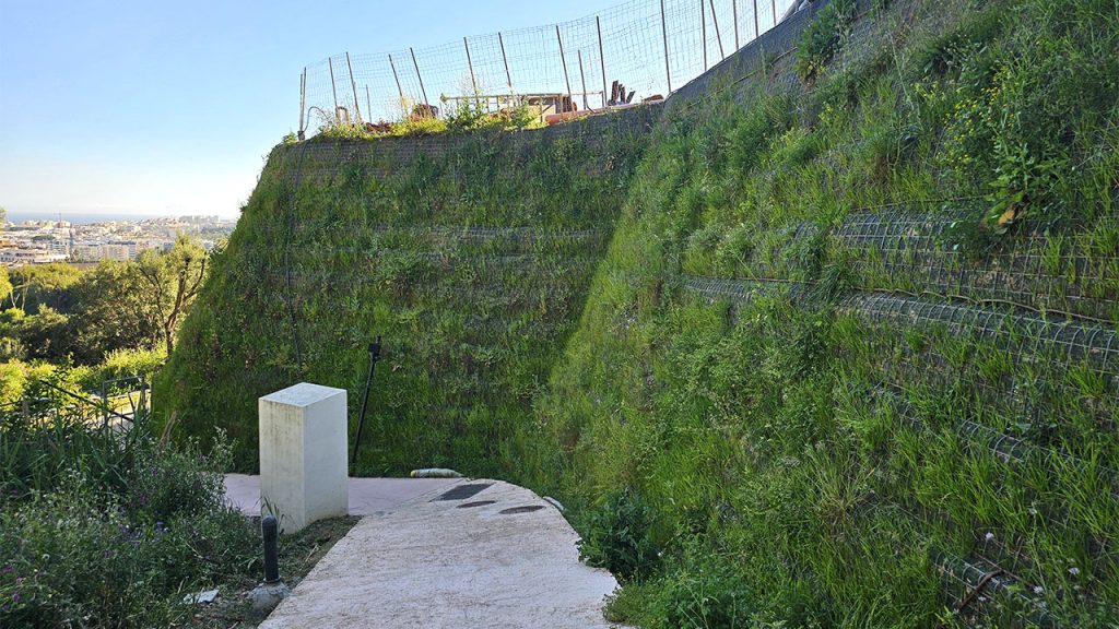 Muro verde Estepona